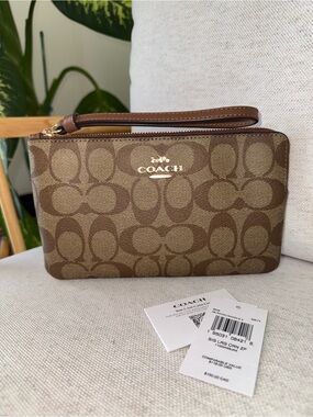 New Coach Corner Latge Zip Brown Signature Monogram Canvas Wristlet New With Tag